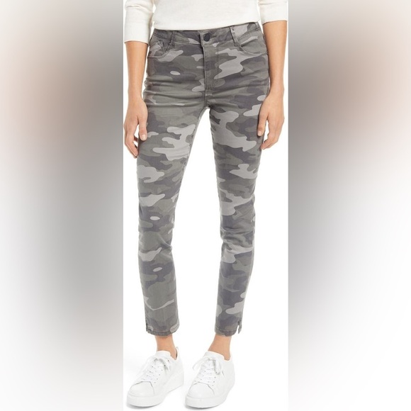 Wit & Wisdom Pants - Ab'Solution Camo High Waist Ankle Skinny Pants
WIT & WISDOM